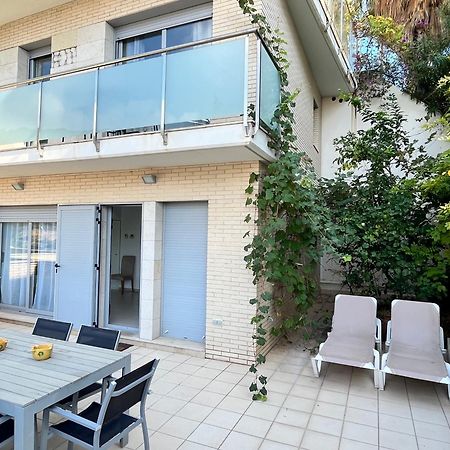 Tranquil Duplex In Sitges, Barcelona,Sea Views, Parking, Terrace Daire Dış mekan fotoğraf