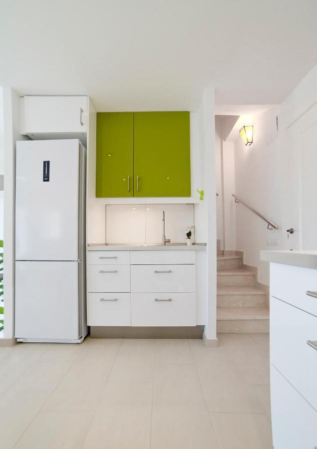 Tranquil Duplex In Sitges, Barcelona,Sea Views, Parking, Terrace Daire Dış mekan fotoğraf