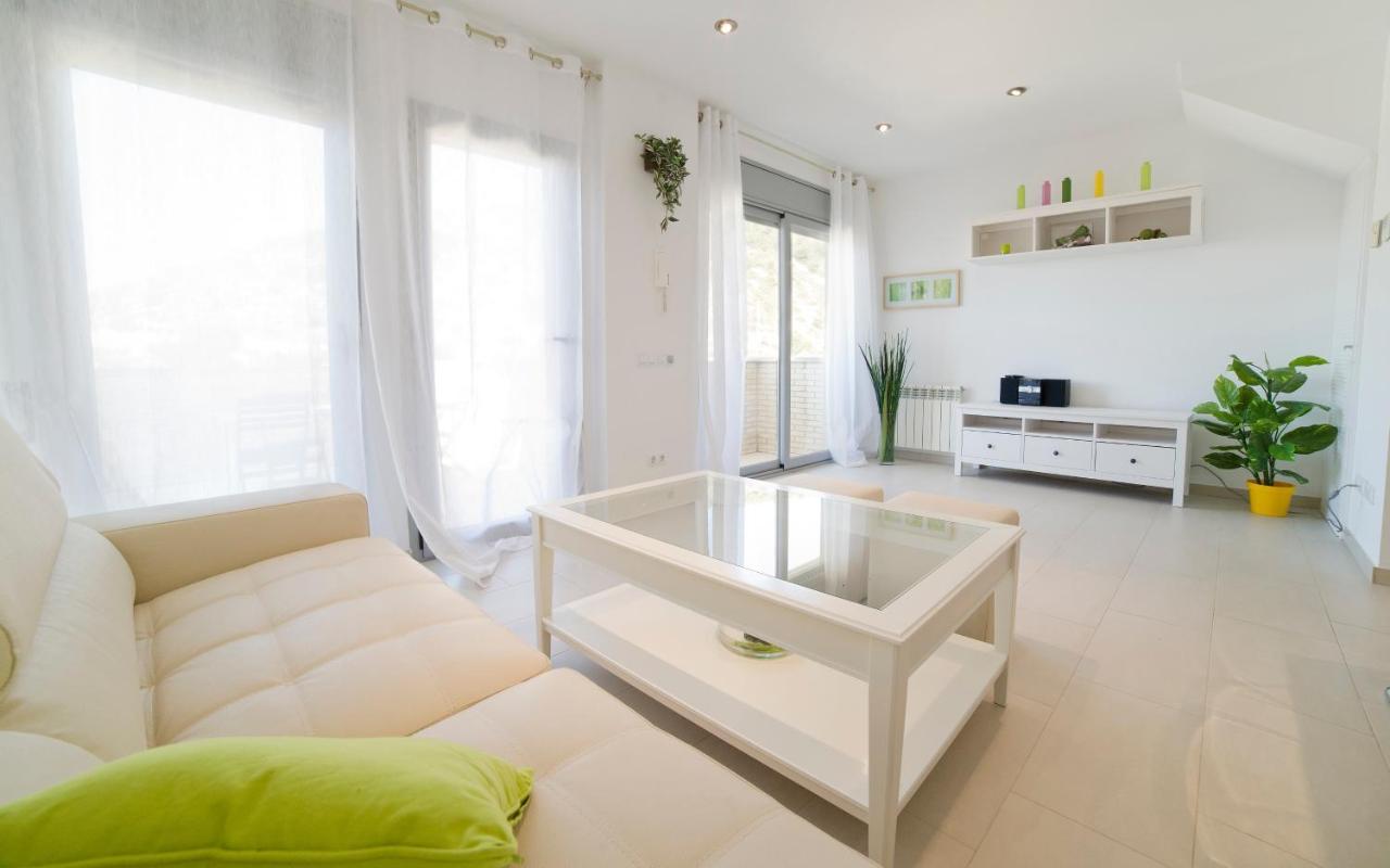 Tranquil Duplex In Sitges, Barcelona,Sea Views, Parking, Terrace Daire Dış mekan fotoğraf