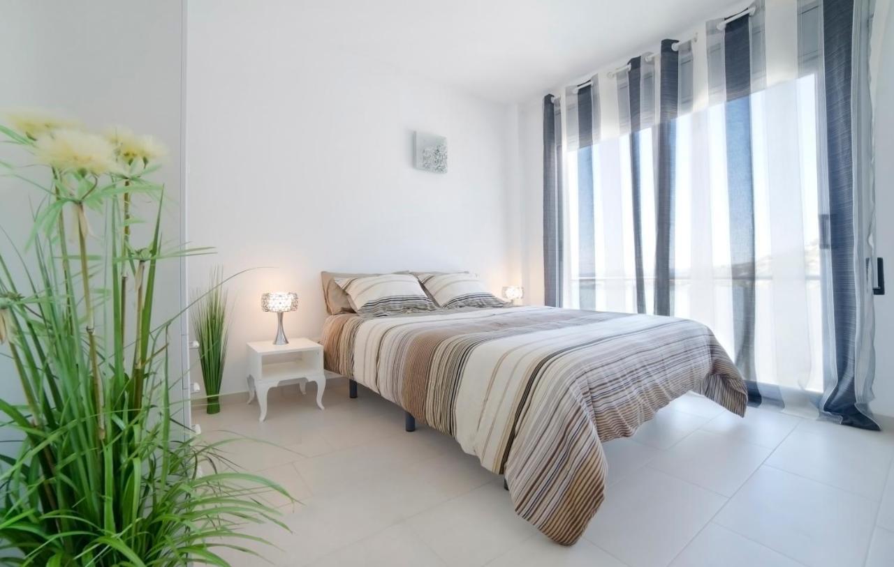 Tranquil Duplex In Sitges, Barcelona,Sea Views, Parking, Terrace Daire Dış mekan fotoğraf