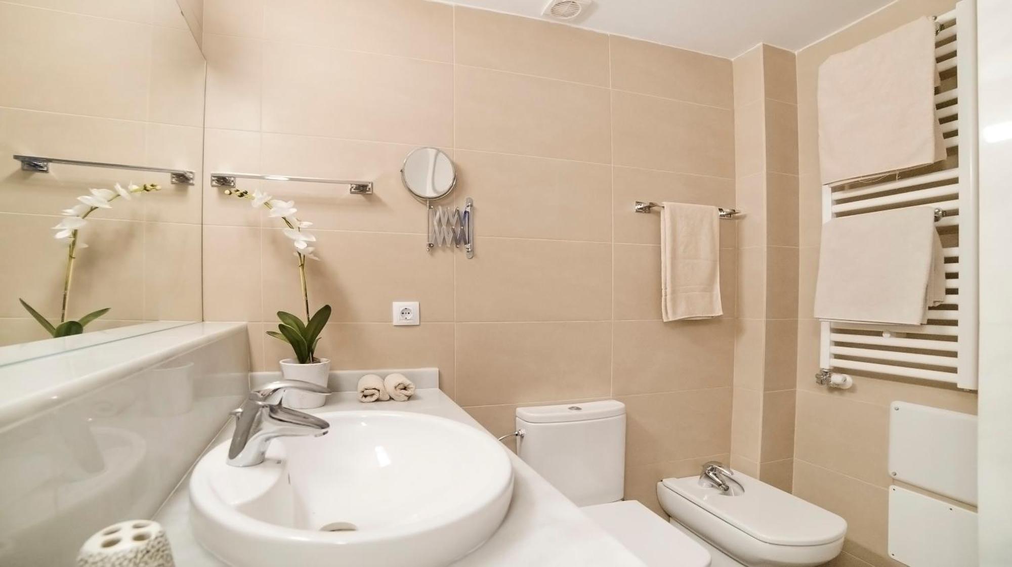 Tranquil Duplex In Sitges, Barcelona,Sea Views, Parking, Terrace Daire Dış mekan fotoğraf